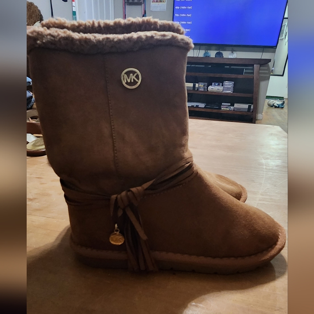 Michael Kors gils boots